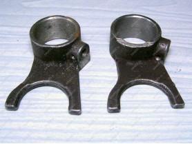 Вилка переключения передач  2-4   ИЖ-Ю,